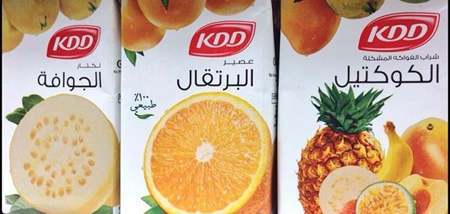 يظهر كلمة نكتار على مشروب من الكرتون