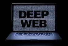 مكتوب على شاشة كمبيوتر باللغة الإنجليزية Deep WEB