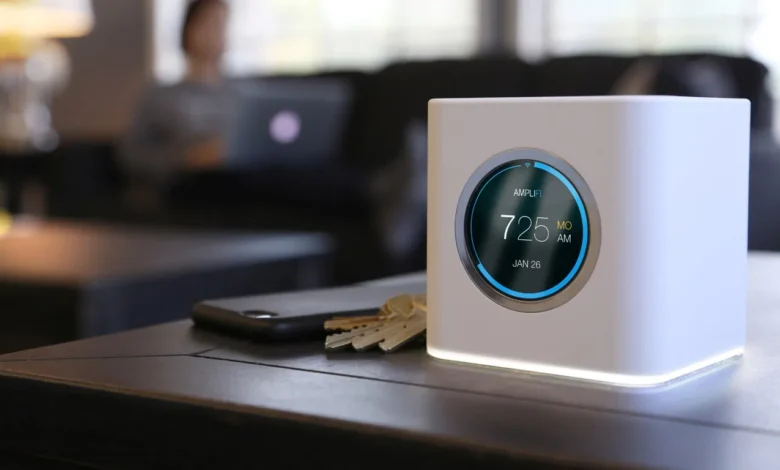 جهاز راوتر منزلي لاسلكي لون أبيض من نوع AmpliFi HD Mesh Router