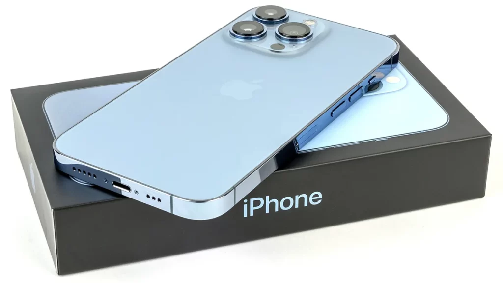 هاتف iPhone 13 Pro Max لون أزرق مع كرتونته، يدعم شبكات الجميل الخامس
