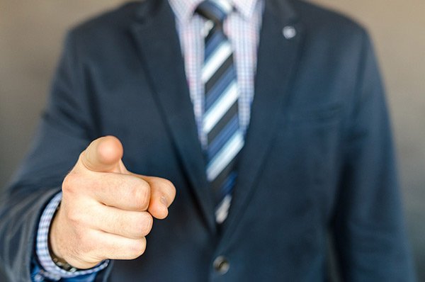 أشياء عليك إخفاؤها في العمل