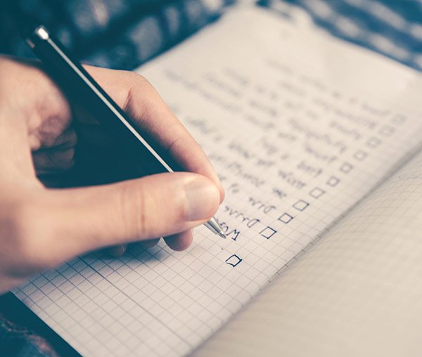 تدوين الملاحظات إحدى طرق تقوية الذاكرة