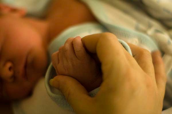 فوائد وأضرار نقص الكالسيوم للجنين