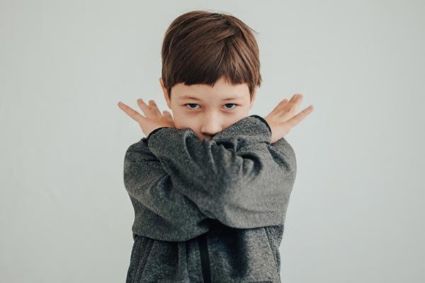 كيف تؤدب طفلك بطريقة ذكية
